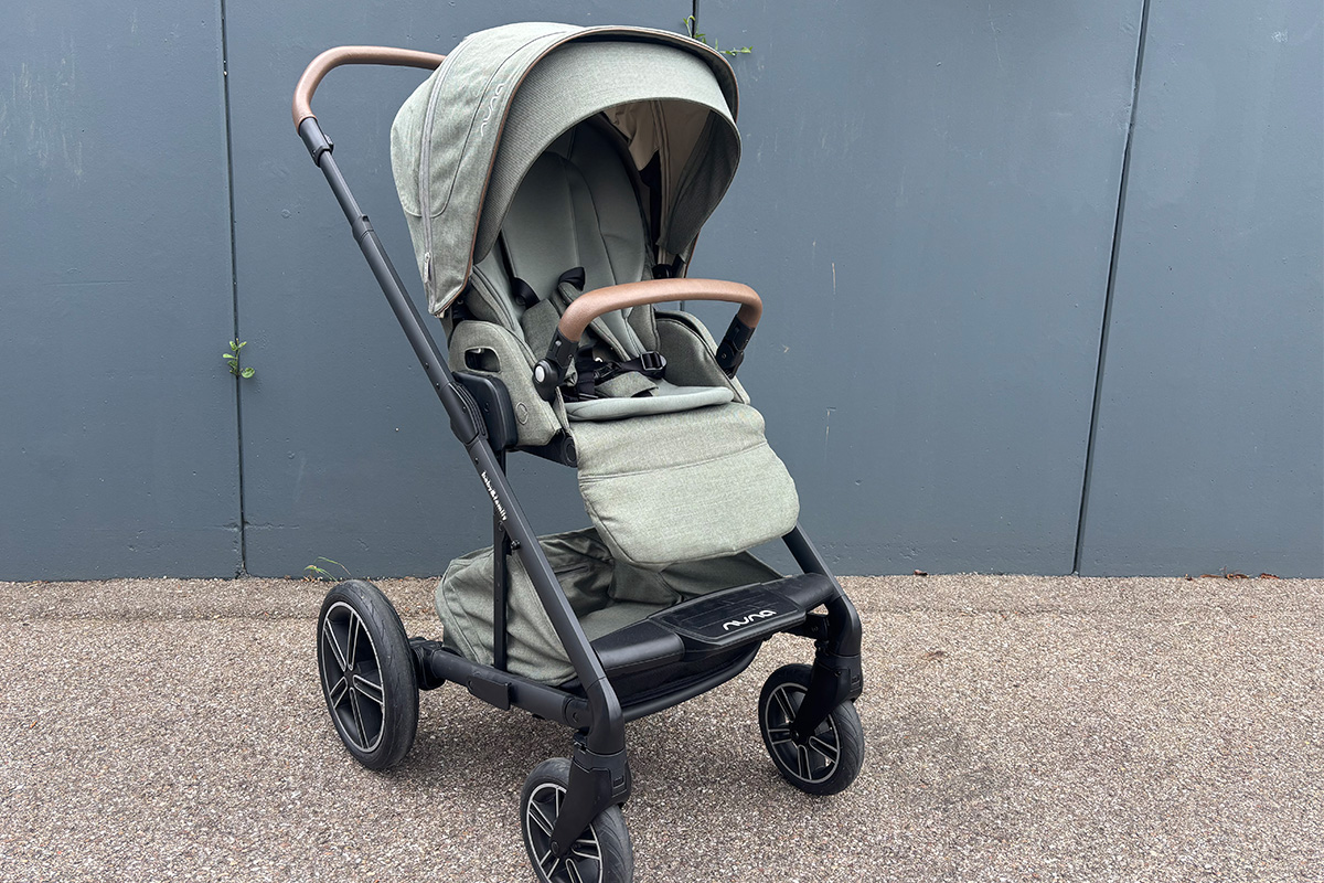 Nuna Mixx Next mit Sportsitz, Verdeck, Schutzbügel und Beinauflage