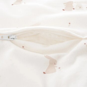 Träumeland - Baby-Ganzjahresschlafsack LIEBMICH Hophop Bunny beige Gr. 62/68