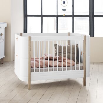 Oliver Furniture - Wood Mini+ Babybett inkl. Umbauset Juniorbett, 68x122/162 cm, Weiß / Eiche