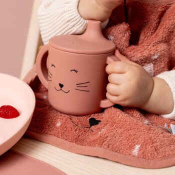Trixie - Mrs. Cat Silikon Trinklernbecher 200 ml (5)