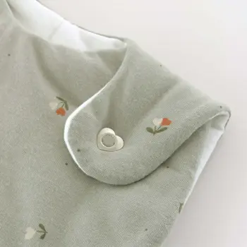 Träumeland - Baby-Ganzjahresschlafsack LIEBMICH Fiore grün Gr. 80/86