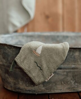Oliver Furniture - Dear April - Paw Waschlappen Sailboats