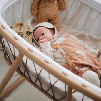 Charlie Crane - KUMI Babybett mit BIO-Matratze (56 x 81 cm) Buche braun