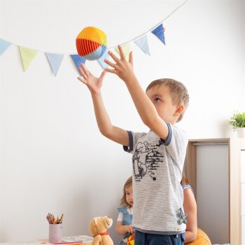 sigikid - Aktiv-Ball Babyball mit Rassel - Kinderbunt, 11 cm